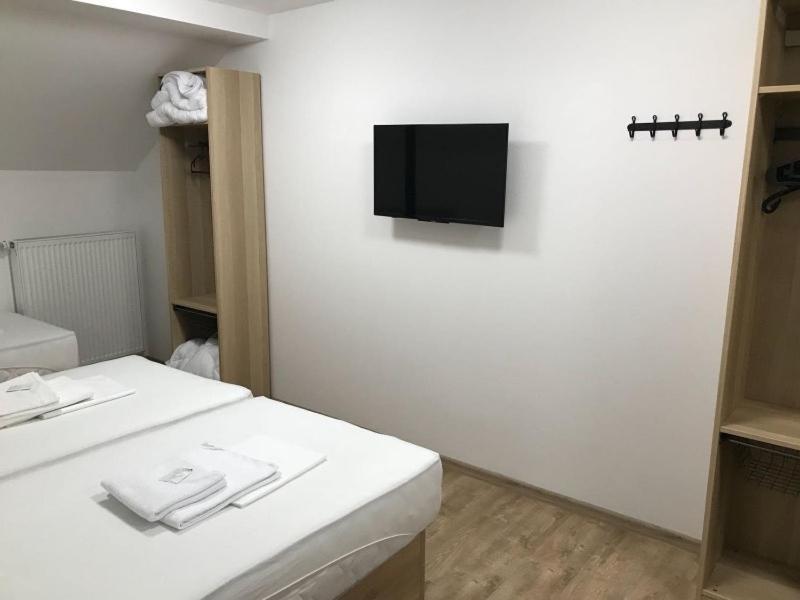 Sobe Zimmer Frei Pozega Exterior foto