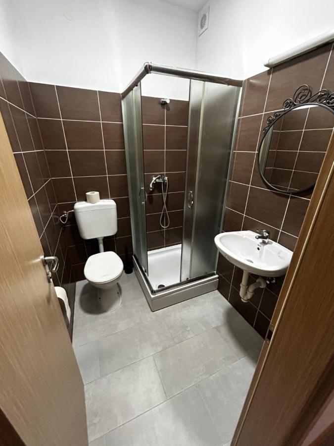 Sobe Zimmer Frei Pozega Exterior foto