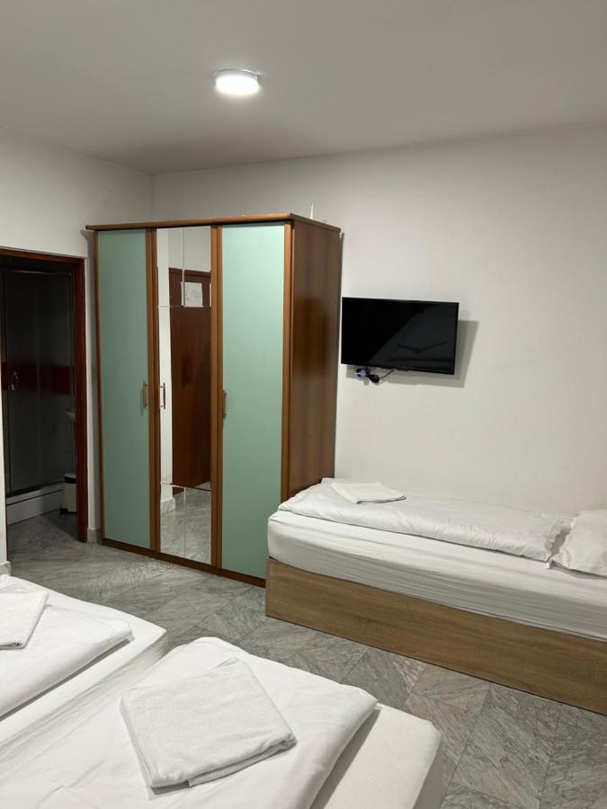 Sobe Zimmer Frei Pozega Exterior foto