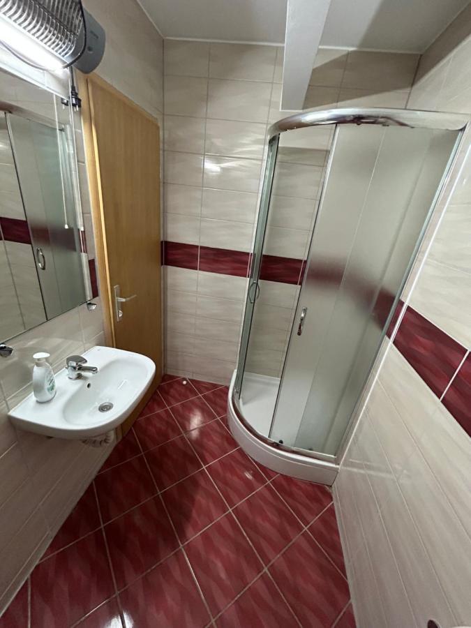 Sobe Zimmer Frei Pozega Exterior foto