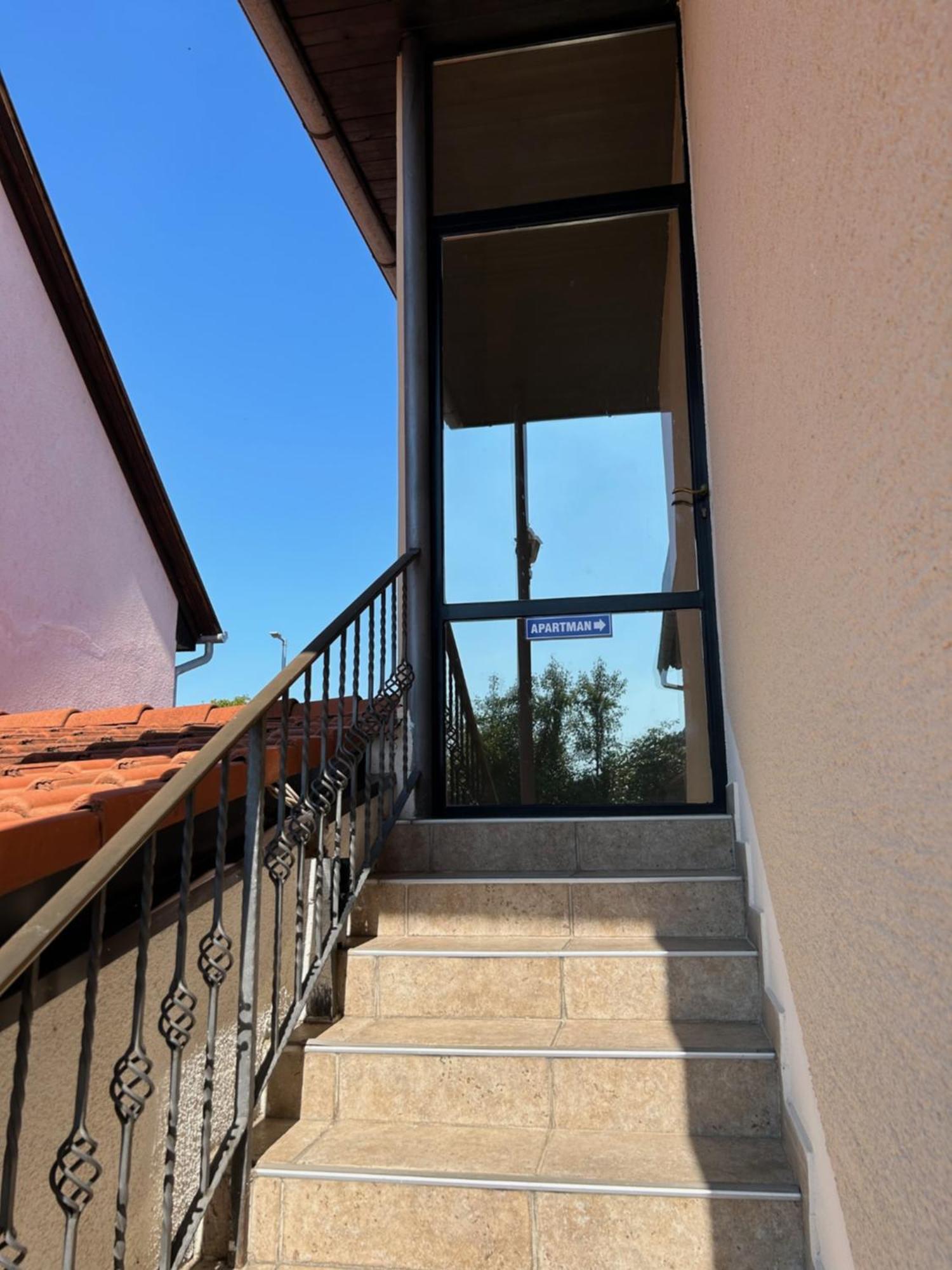 Sobe Zimmer Frei Pozega Exterior foto