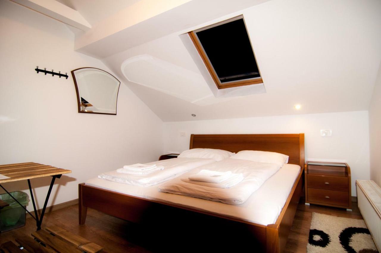 Sobe Zimmer Frei Pozega Exterior foto
